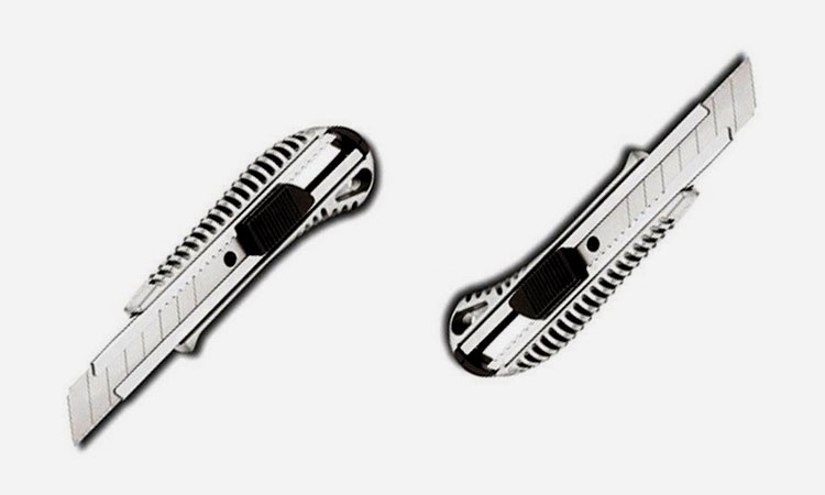 TONS Скалпер алуминиум 18мм со заменливи ножеви и auto lock 